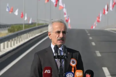 Bakan Uraloğlu: Türkiye'nin ulaşım haritası 2025'te yeniden çizildi