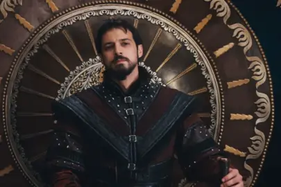 Osman Bey mührü Orhan Bey’e teslim etti