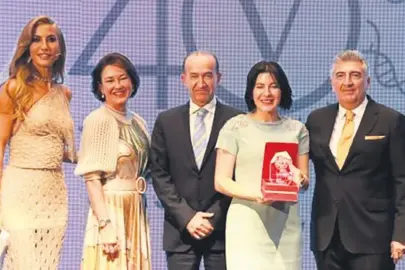 Sanat dünyasını buluşturan davet