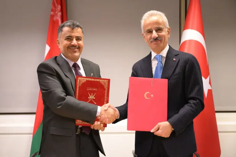 Türkiye ve Umman arasında lojistik iş birliği için imzalar atıldı