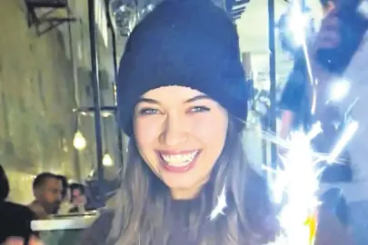 Erken doğum günü kutlaması