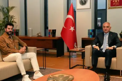 Oyuncu Burak Özçivit’ten Bakan Ersoy'a ziyaret! 'Birlikte çok güzel işlere imza atacağız'